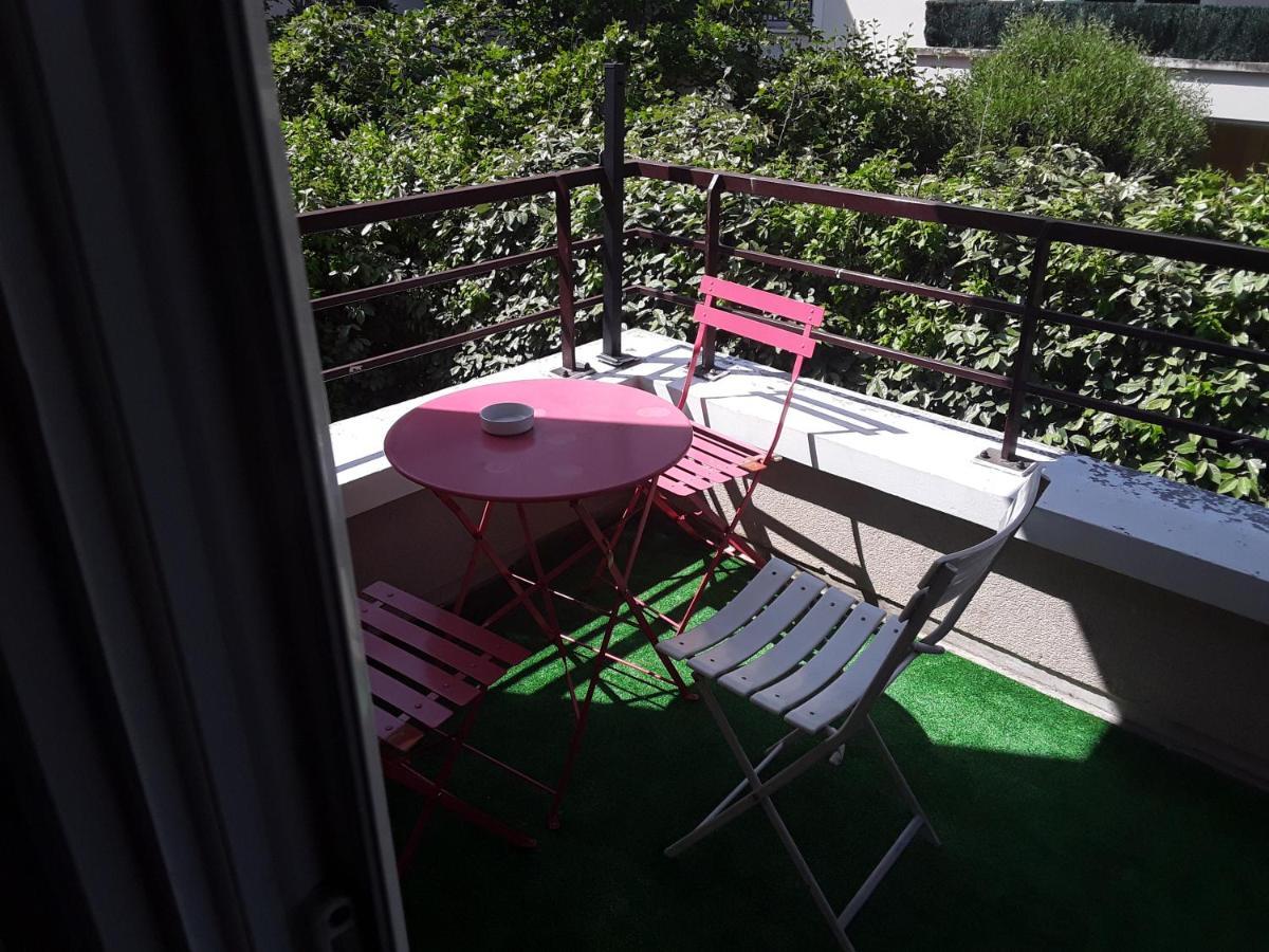 Appartement Heyzie à Pontault-Combault Extérieur photo